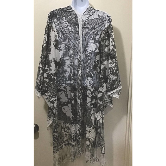 Shawl Artsy Black and White Unique Batik Cover Up XL 1X 2X 32 L X 25” Wh /BLK - Picture 2 of 5